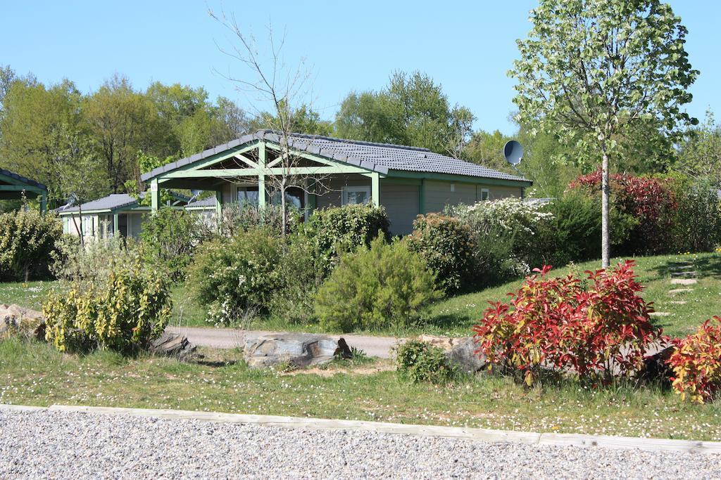 Cottages Du Lac De Miel Beynat Εξωτερικό φωτογραφία
