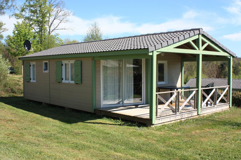 Cottages Du Lac De Miel Beynat Δωμάτιο φωτογραφία
